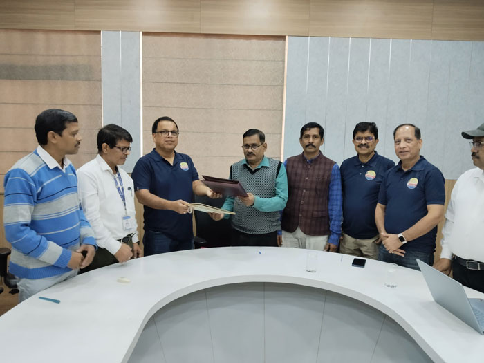 MOU Signing Ceremony with VSSUT Overseas(USA) Alumni Association on 30 Jan 2025 for Research Fellowship with Financial Assistance to PhD Scholars of VSSUT Burla